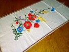 piękna ręcznie haftowana makata -90cm x47cm na szelkach - 4