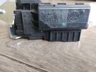 Zamek od tylnej klapy GLA - 3