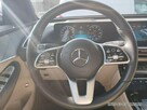 Mercedes EQC - 10