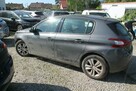 Peugeot 308 - 8