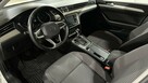 Volkswagen Passat Variant 2.0 TDI EVO 150 KM 6 biegów Essence - 10