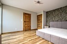 nowoczesny dom, ogródek, garaż, garderoba - 13