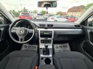 Volkswagen Passat Klimatronik 2xPDC Grzane Fotele Halogeny Komputer Alu Wzorowy Stan - 10