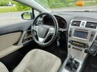 Toyota Avensis Bogata wersja, super stan. - 9