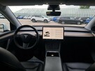Tesla Y - 8
