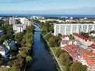 DWUPOZIOMOWE Z WIDOKIEM NA RZEKĘ Z BALKONU W CENTRUM - 3