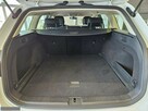 Volkswagen Passat - 9