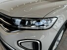 Volkswagen T-Roc Life 1.5TSI 150KM M6 2022 r., salon PL, I właściciel, f-a VAT - 9
