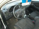 Toyota Avensis - 5