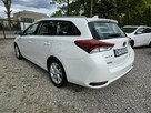 Toyota Auris 1.8 HSD 136KM  Kamera Serwisowany Bezwypadkowy - 4
