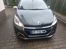 Peugeot 208 - 1
