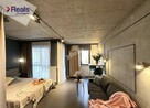 Nowoczesne studio z loggią przy stacji metra. - 2