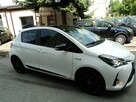 sprzedam TOYOTE YARIS hybryde 1.5 wersja GT alkantar,skóra - 3