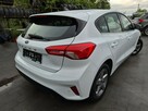 Focus Titanium 1.5 benzyna 150km LED asystent NAVI automat SERWIS 2021 - 3