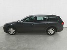 Volkswagen Passat - 4