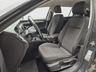 Volkswagen Passat - 11