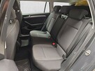 Volkswagen Passat - 12