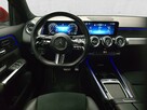 Mercedes GLB - 10