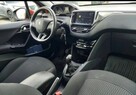 Peugeot 208 - 12
