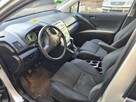 Srebrna toyota verso - 15