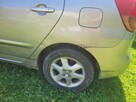 Toyota corolla verso 2003 - 6