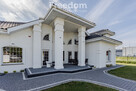 Elegancka rezydencja 360 m2, 6 pokoi pod Poznaniem - 1