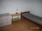 Pokój jednoosobowy w domu, cicho spokojnie, słoneczny ciepły - 5