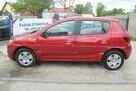 Dacia Sandero - 8