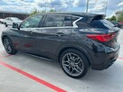 Infiniti Q30 - 4