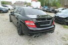 Mercedes C 63 AMG - 7