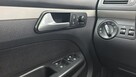 Volkswagen Touran navi klima mały przebieg super stan zarejestrowany - 11