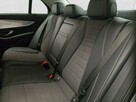 Mercedes E 220 - 12