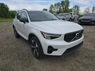 Volvo XC 40 Dark Theme / AWD / niski przebieg - 2