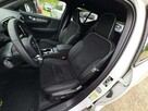 Volvo XC 40 Dark Theme / AWD / niski przebieg - 6
