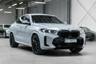 BMW X6 40i 381KM M-Sport Pro. Nowa 542.700 zł. Pneumatyka, Hak. - 4