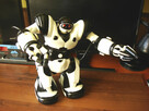 Robot WowWee Robosapien. Niepełnosprawny - 4
