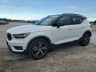 Volvo XC 40 / 2.0 250KM / 4x4 / Bogate wyposażenie /