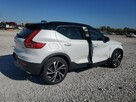 Volvo XC 40 / T5 R-DESIGN / 4x4 / niski przebieg / - 4