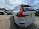 Volvo XC 60 AWD / Bright Theme / niski przebieg - 4