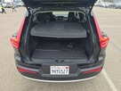 Volvo XC 40 Ultimate Bright Theme / 4x4 / niski przebieg - 11