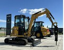 FABRYCZNIE NOWA MINIKOPARKA CATERPILLAR 302.7 CR.