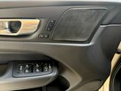 Volvo XC 60 RECHARGE panorama 4x4 kamery 360 acc blis head up skora hak MAX OPCJA - 12