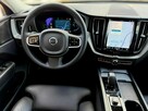 Volvo XC 60 RECHARGE panorama 4x4 kamery 360 acc blis head up skora hak MAX OPCJA - 16