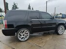 Cadillac Escalade - 4