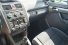 Volkswagen Touran 1,6 DIESEL  105 KM    NOWY ROZRZĄD  HAK   5 LAT JEDEN WŁAŚCICIEL !!! - 15