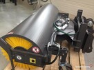 Odmiatarka hydrauliczna Kovaco do koparko-ładowarek - 7