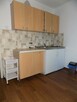 Ul. Batorego, tuż przy SGH i stacji metra Pole Mokotowskie - 10