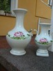 porcelanowy i sygnowany wazon dwie sztuki - 5
