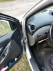 Sprzedam Toyotę Yaris - 8