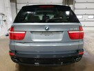 BMW X5 4.8I - 5